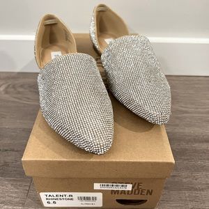 *Brand New- Steve Madden Rhinestone Flats